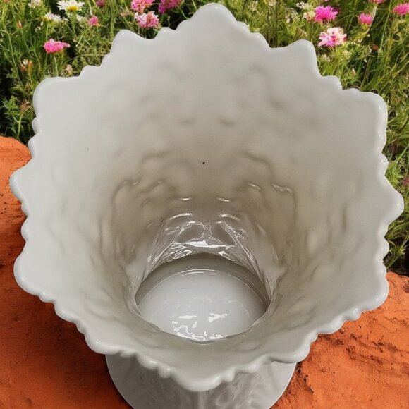 Lenox Woodland Collection Porcelain Vase Embossed Retro Elegance Charm Set-2 - Picture 3 of 8